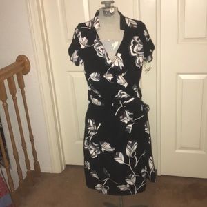 White House Black Market dress size 6